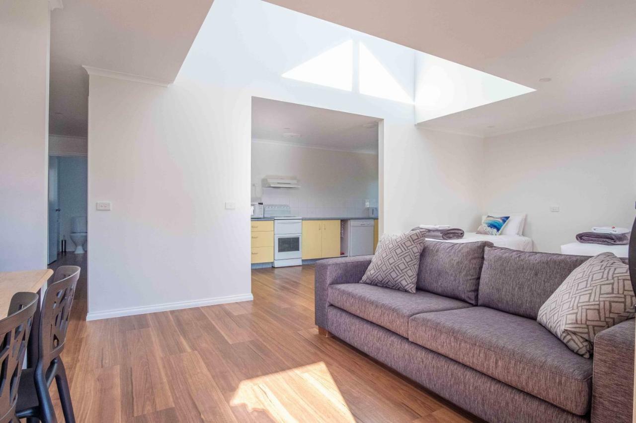 Phillip Island Off-Track Accommodation Коув Экстерьер фото